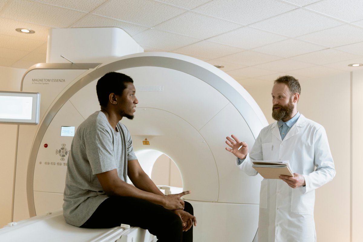 Birmingham Alumni (@birminghamalum) on Twitter photo A clinical trial led by <a href="/unibirmingham/">Uni of Birmingham</a> researchers has shown that a type of magnetic resonance imaging (mpMRI) is as effective as the standard surgical investigation of bladder tumours. Read more in Old Joe magazine.
oldjoe.co.uk/article/news-b… A clinical trial led by <a href="/unibirmingham/">Uni of Birmingham</a> researchers has shown that a type of magnetic resonance imaging (mpMRI) is as effective as the standard surgical investigation of bladder tumours. Read more in Old Joe magazine.
oldjoe.co.uk/article/news-b…