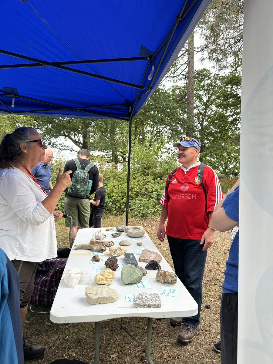 Colne Valley Park (@colne_valley) on Twitter photo Last Thursday, we had a wonderful Geology Day at Northmoor Hill Wood in #Denham.
It was a real pleasure to see people of all ages from our local communities learning about their local woods from the experts at the Bucks Geology Group. #FestivalFortnight Last Thursday, we had a wonderful Geology Day at Northmoor Hill Wood in #Denham.
It was a real pleasure to see people of all ages from our local communities learning about their local woods from the experts at the Bucks Geology Group. #FestivalFortnight