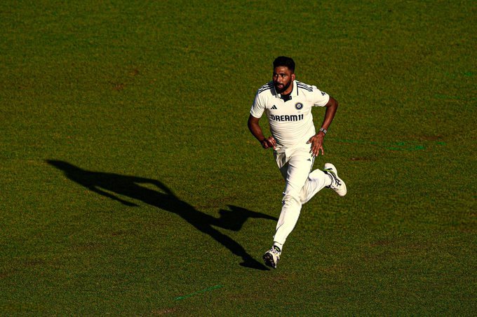 utd4lifemate3's tweet photo. Gabba was the rise.
Lord’s was the roar.
Oval was the reckoning.

Sir Mohammed Siraj, you are in the history of Indian Test cricket ❤️🇮🇳
@mdsirajofficial https://t.co/8jVxiFXqdW