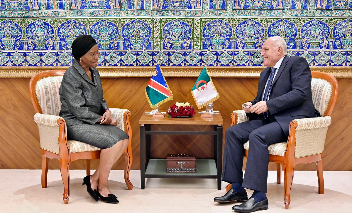 🇩🇿🇳🇦 Le ministre d’État, ministre des Affaires étrangères, M. Ahmed Attaf, a reçu ce lundi, Mme Panduleni Kaino Shingenge, ambassadrice de la République de Namibie, à l’occasion de sa visite d’adieu marquant la fin de sa mission en Algérie.