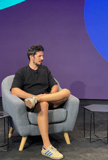 Manfred (@getmanfred) on Twitter photo 🥁De los creadores de "A Manfred VideoPodcast"
Una historia sobre cómo es currar para developers, cómo ha cambiado el frontend moderno y cómo liderar sin perder el norte.
💥Javier Velasco y <a href="/leonardopoza/">Leonardo Poza</a>
‼️PRÓXIMAMENTE EN LOS MEJORES CINES
Stay Tuned! 👀 🥁De los creadores de "A Manfred VideoPodcast"
Una historia sobre cómo es currar para developers, cómo ha cambiado el frontend moderno y cómo liderar sin perder el norte.
💥Javier Velasco y <a href="/leonardopoza/">Leonardo Poza</a>
‼️PRÓXIMAMENTE EN LOS MEJORES CINES
Stay Tuned! 👀