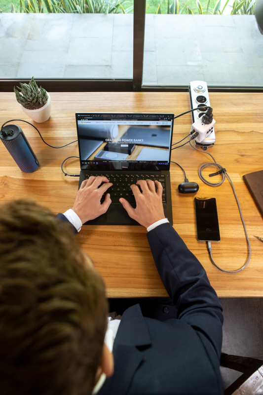 chargeasap's tweet image. Bring a compact GaN charger when you travel to save space without losing power just the G6 Travel Adapter ⚡✈️

Grab yours now at chargeasap.com!
.
.
.
.
.
.
#mobilecharger #usbchargeriphone #techielife #lowbattery #computeraccessories #techvideos #electronics