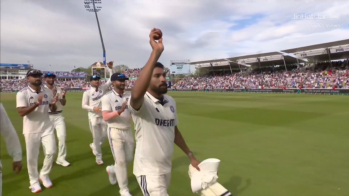 yatuu___'s tweet image. One of the most valuable gem of Indian cricket ♥️

DSP MOHD SIRAJ 🔥

#INDvsENGTest
#OvalTest