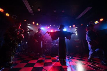 2009lapislazuli's tweet photo. 【Rudra komatsu】

LIVE 2025
08.03 立川BABEL

-set list-
1.愛のバクダン(B'z)
2.DEAD STOCK
3.TRIGGER
4.neveR end
5.朧

関わってくださいました全てにありがとうございました

Rudra komatsu NEXT LIVE…
2025.12.19 https://t.co/algpzXVA3J