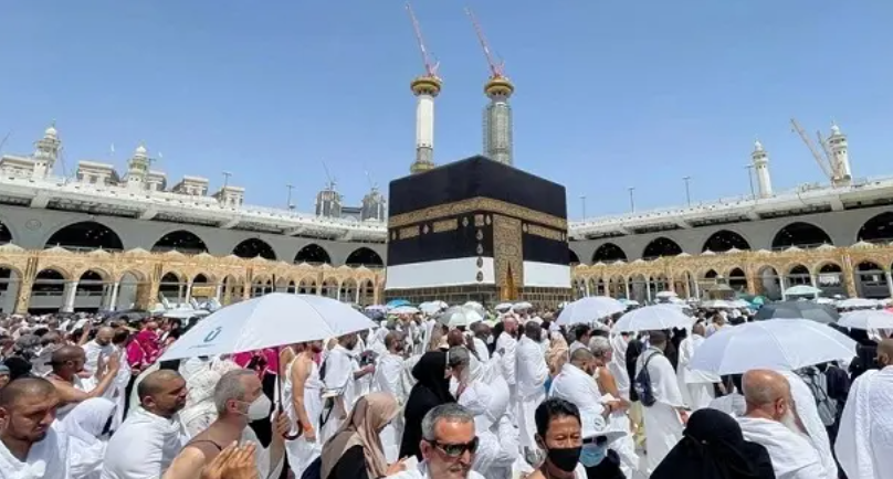 AbbTakk's tweet photo. Hajj 2026 applications and dues to be received from today
#Hajj2026 #HajjApplication #Abbtakk 
Read Complete Article :
https://t.co/721jwBc9BG

Join Our WhatsApp Channel : https://t.co/MkW0CEGqyw https://t.co/JUp9p7dccS