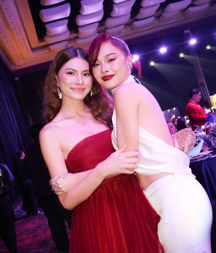 _acbonifacio's tweet photo. AC &amp; Caitlyn reunited at the #GMAGala2025 ✨ https://t.co/4NQFcpAY4t