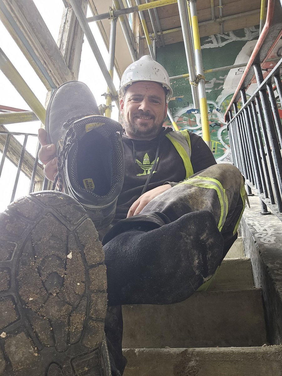 Come stick ya face in here battybois ya will love it #socksub #cashfag #malefeet #cashmaster