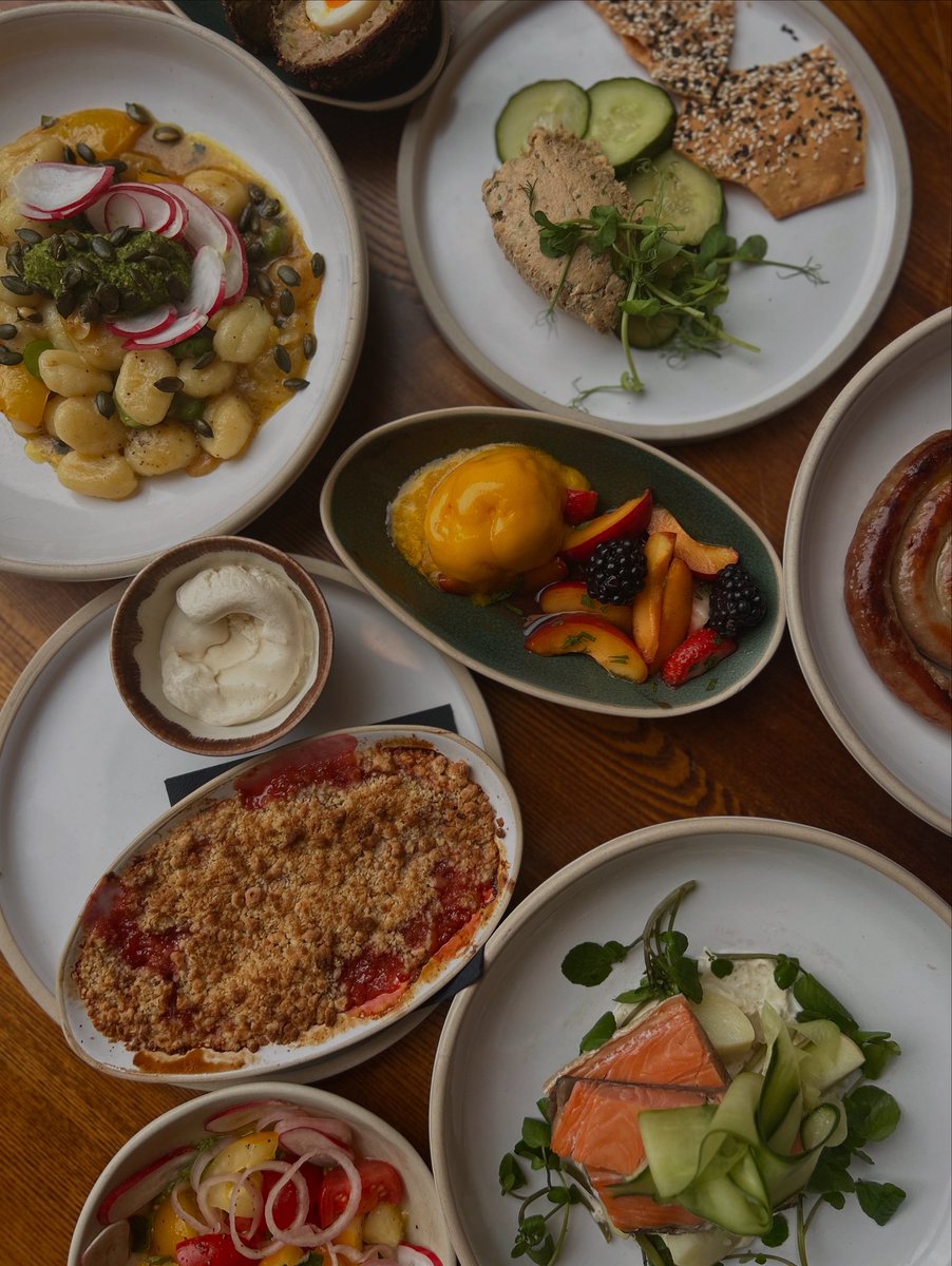 August has arrived 🌞 Soak up the final taste of summer with our summer set menu 🥂🍴

#youngspubs #citypub #publife #cityoflondon #paternostersquare