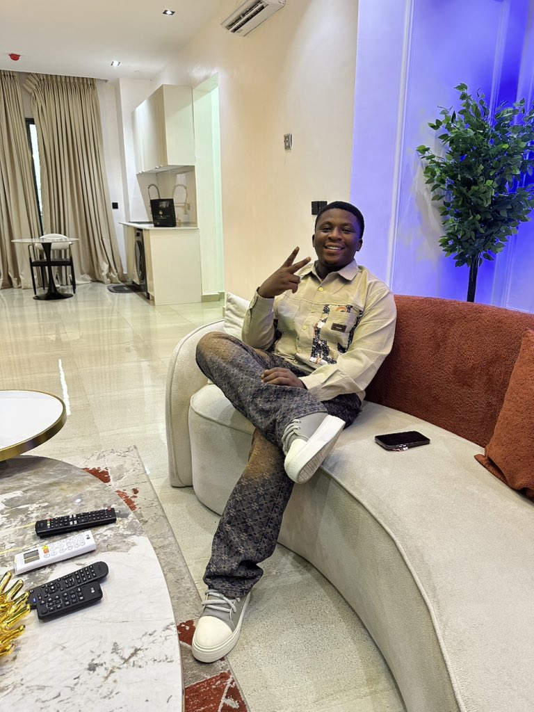 lexis_ceo's tweet image. To all new developers out there:
Don’t wait until you feel “good enough” to share your work. Post your progress. Post your projects. Post you.

#lexisdevelopment