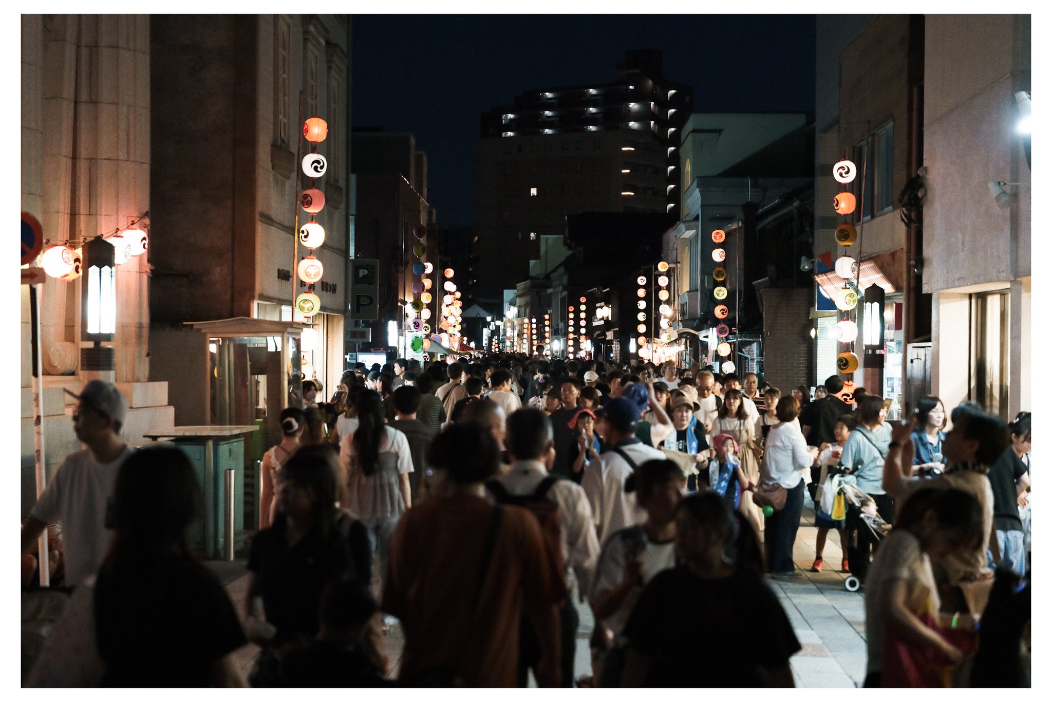 みたらしページ 次のバズりスイーツは沈むみたらし団子？ GINZA SIXの裏路地に