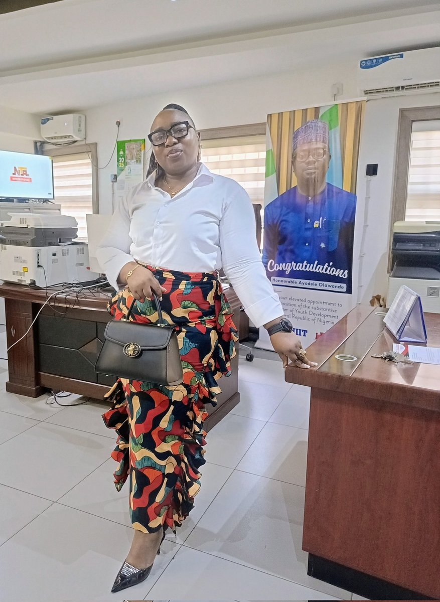 KennyolaNYCNpro's tweet image. This week, we will not be stranded,
God will connect us to people who'll add value to our life. 
Good Morning &amp;amp; Happy New Week Famz 😘

#SheRepresents 
#KennyolaSpeaks 
#SSAGenderMatters 
#reservedseatbill 
#StillRising 
#KEEPTAKINGAFFIRMATIVESTEPS 
#FragileButStrongFBS