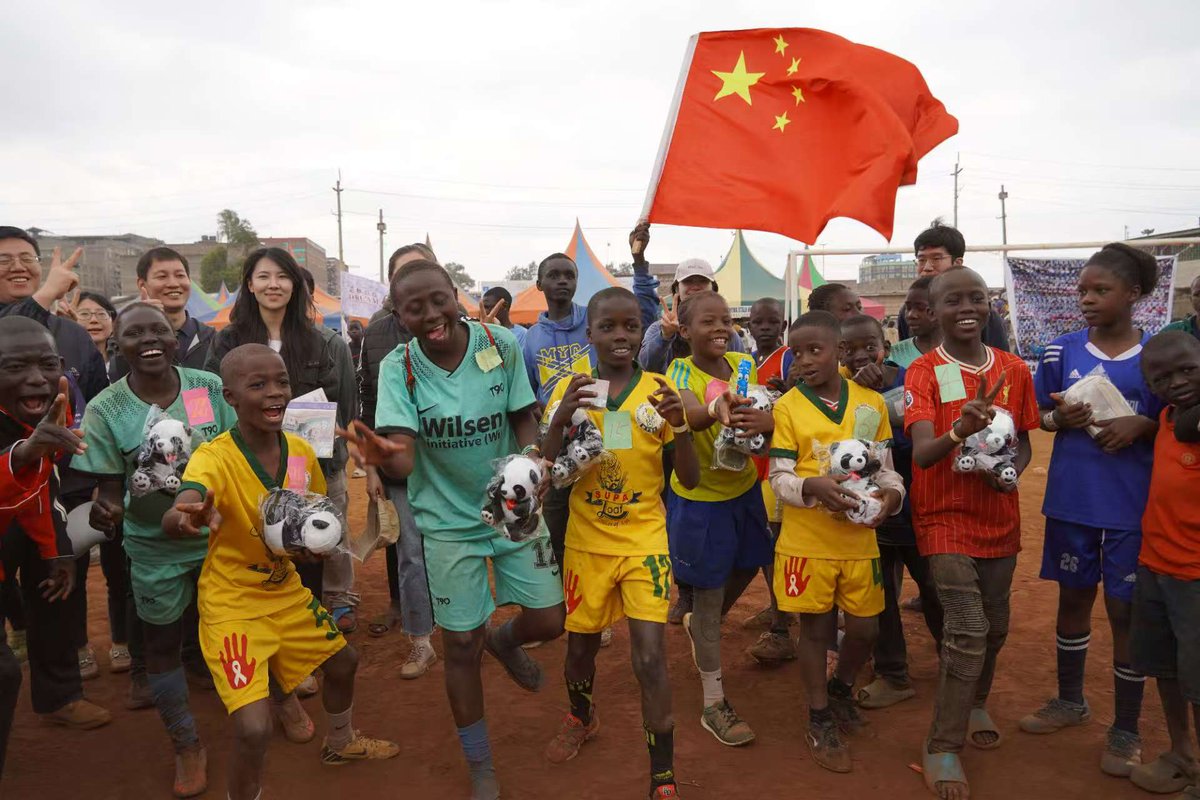 ChineseEmbKenya's tweet photo. The Young Diplomats Club of the Chinese Embassy in Kenya participated in “DBSA 2025 Carnival”, an annual celebration and public welfare event for children from slum in Mathare Nairobi.

Young Diplomats hosted a football competition with lovely children in Mathare and brought gifts including toys and school supplies to them to share warmth and encouragement.

Among football matches and a vibrant talent show, the creativity, passion and talent of Kenyan children left a lasting impression.