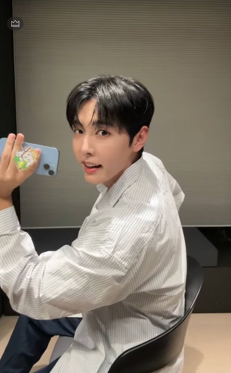 오늘 진짜 잘생겼는데?