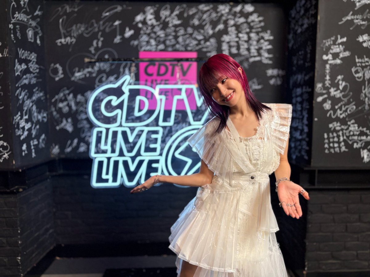 #CDTVライブライブ 様にて、#残酷な夜に輝けTV初歌唱　でした。
(あーーー！緊張したぁぁぁーーーー！！😫)

#炎　からそのまま　#残酷な夜に輝け　へこれまでの瞬間を紡いで、想いを繋いで、お届けしました。
(あーーーーーーーー！きんちょーーしたぁーーーー！😫😫😫😫２回目)

#鬼滅の刃