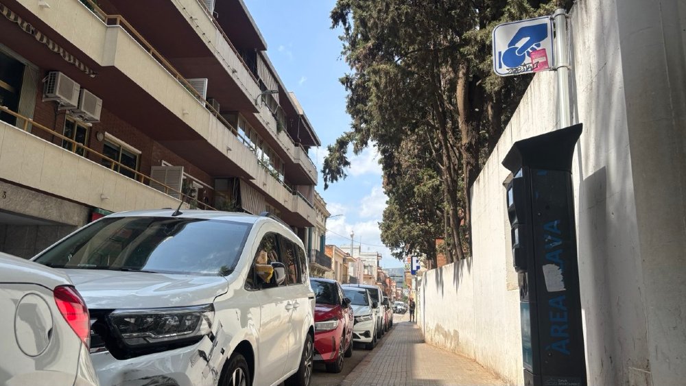 El Bruguers (@elbruguers) on Twitter photo 🚙🏍️ La zona blava torna a ser #gratuïta aquest #agost
La mesura es pren per potenciar les activitats d’oci al #centre urbà. A #GavàMar es mantenen les zones verda i taronja 🟢🟠
👉 elbruguersdigital.cat/zona-blava-tor…
#zonablava #zonaverda #zonataronja 🚙🏍️ La zona blava torna a ser #gratuïta aquest #agost
La mesura es pren per potenciar les activitats d’oci al #centre urbà. A #GavàMar es mantenen les zones verda i taronja 🟢🟠
👉 elbruguersdigital.cat/zona-blava-tor…
#zonablava #zonaverda #zonataronja