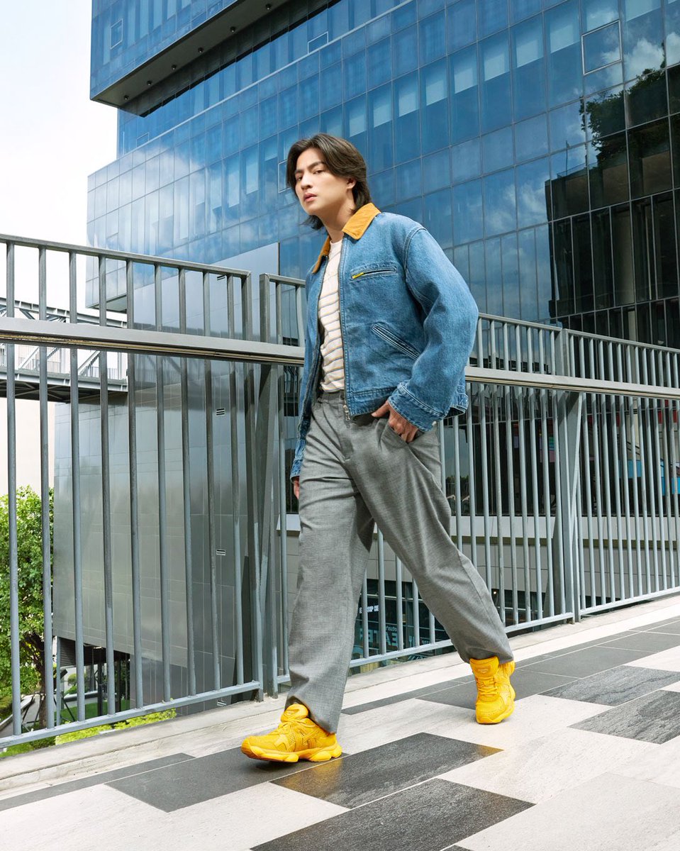 ส่องโททัลลุคสุดเท่!! #กลัฟคณาวุฒิ แบรนด์แอมบาสเดอร์ #OnitsukaTiger ร่วมแคมเปญใหม่ พร้อมนำเสนอรองเท้า TIGRUN™ จากซีรีส์ ULTI RS™ ที่ผสานแฟชั่นชั้นสูงเข้ากับกีฬาได้อย่างลงตัว

#Fiercebook #FiercelivebyJijie #TIGRUN #ULTIRS #GULFwithTIGRUN #GulfKanawut