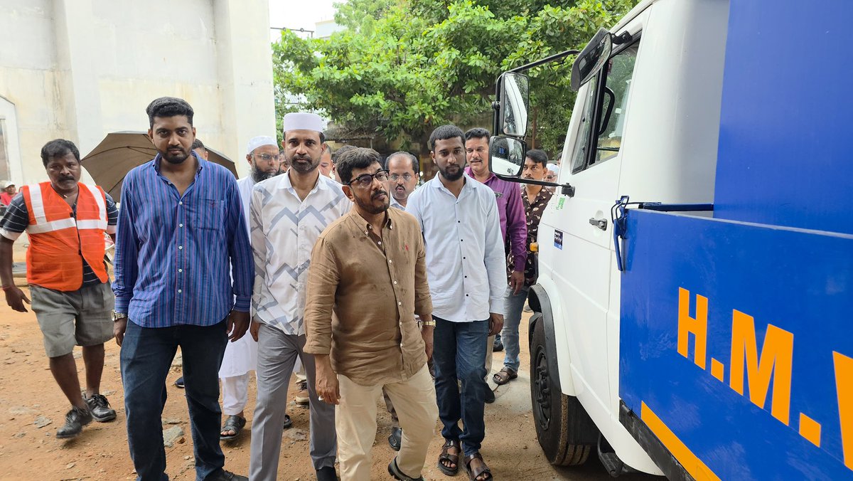 Jaffar Hussain Meraj (@jaffarhusainmla) on Twitter photo On the instructions of <a href="/aimim_national/">AIMIM</a> President <a href="/asadowaisi/">Asaduddin Owaisi</a> & under supervision of #AIMIM Floor Leader <a href="/akbarowaisii/">Akbaruddin Owaisi</a> , inaugurated Mini Airtech Machine near Santosh Nagar Water Tank! Allocated specifically for Santosh Nagar Division to tackle sewerage issues! On the instructions of <a href="/aimim_national/">AIMIM</a> President <a href="/asadowaisi/">Asaduddin Owaisi</a> & under supervision of #AIMIM Floor Leader <a href="/akbarowaisii/">Akbaruddin Owaisi</a> , inaugurated Mini Airtech Machine near Santosh Nagar Water Tank! Allocated specifically for Santosh Nagar Division to tackle sewerage issues!