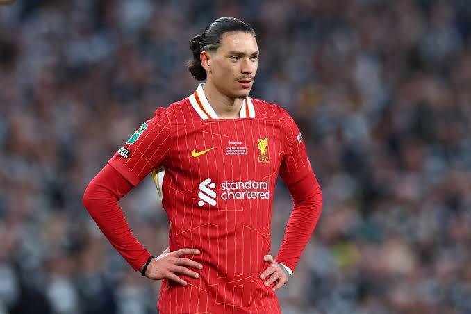 🚨Yağız Sabuncuoğlu: Al Hilal - Liverpool - Darwin Nunez üçgenini Fenerbahçeliler takip etsin. Darwin Nunez Fenerbahçe'ye gelecek demiyorum. Darwin Nunezi alamazsa Al Hilal o zaman farklı şeyler yaşanabilir.