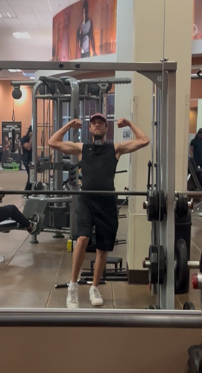 False_Mercy's tweet image. Back to my hole