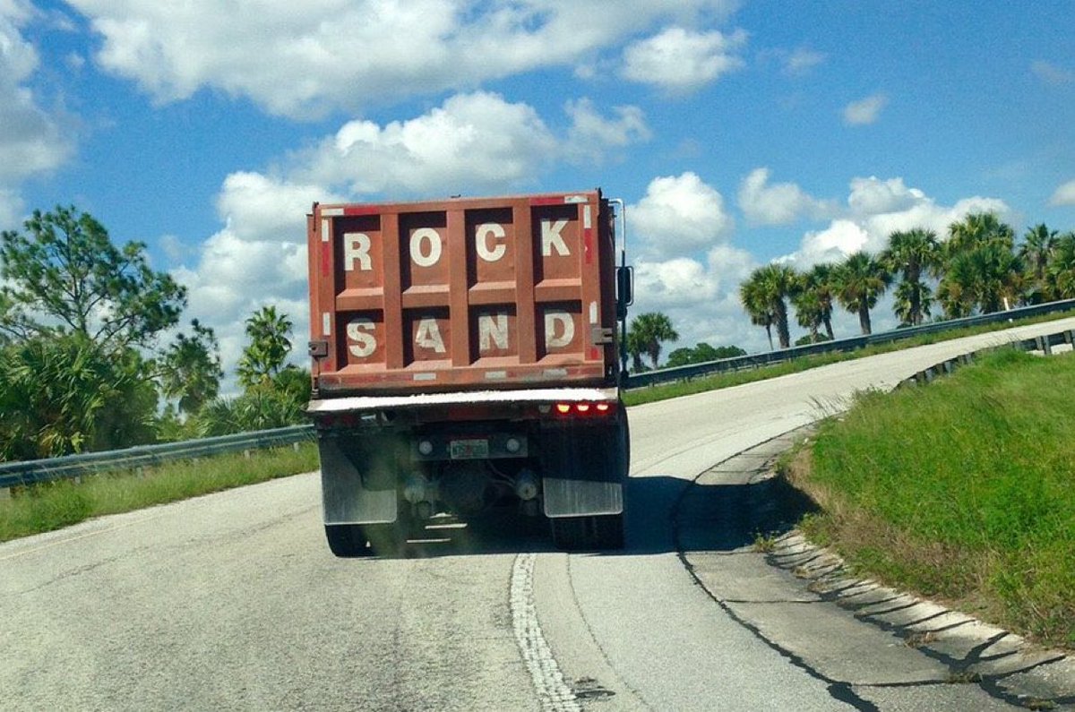 🎶You don't have to put on the red light🎶