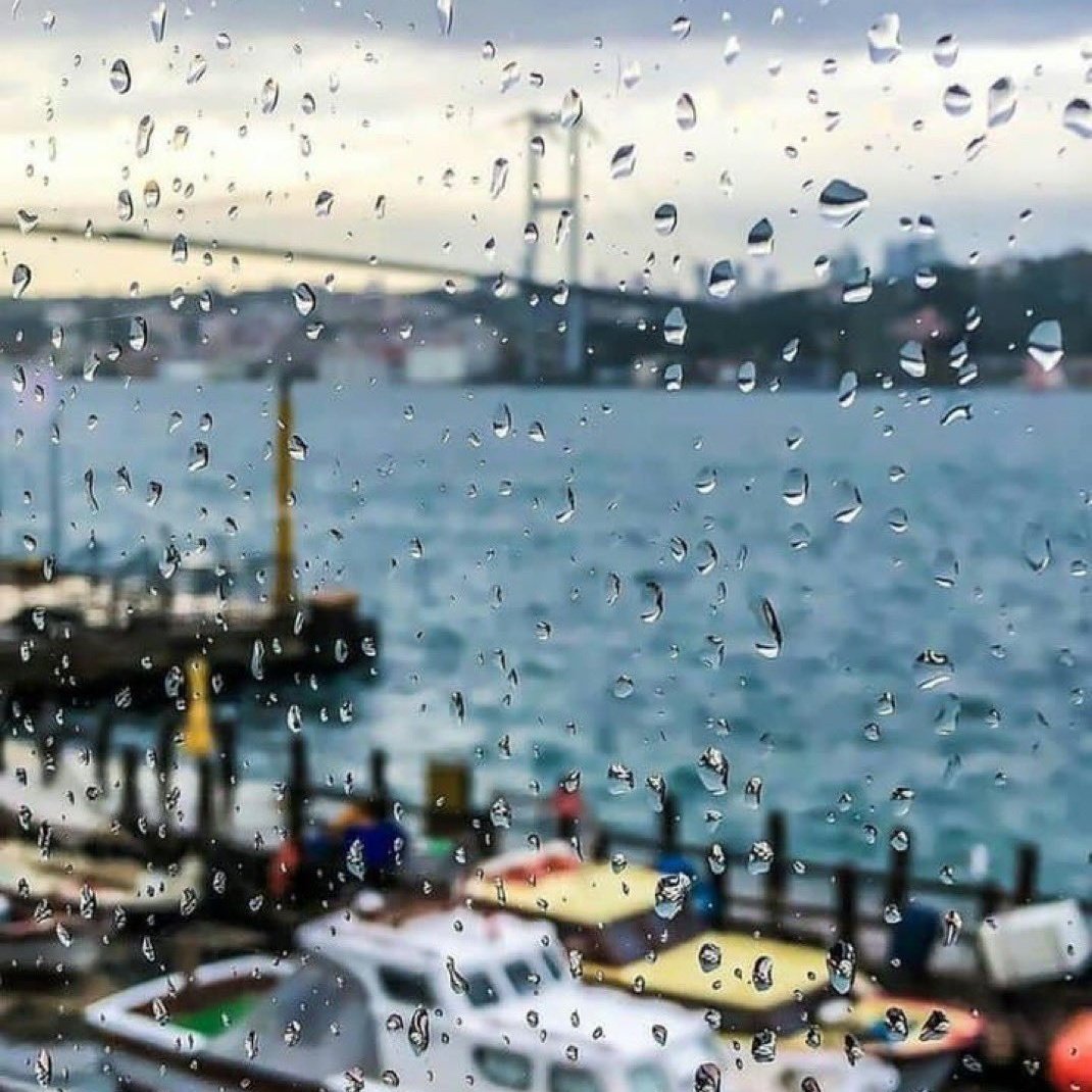 İstanbul'da çarşamba ve perşembe günü gök gürültülü sağanak yağış bekleniyor.