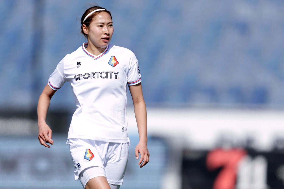 ✨ Arigato, Akari!

Na een mooi seizoen bij Telstar maakt Akari Takeshige de overstap naar Feyenoord. We wensen haar heel veel succes en bedanken haar voor haar inzet. 🦁🤍