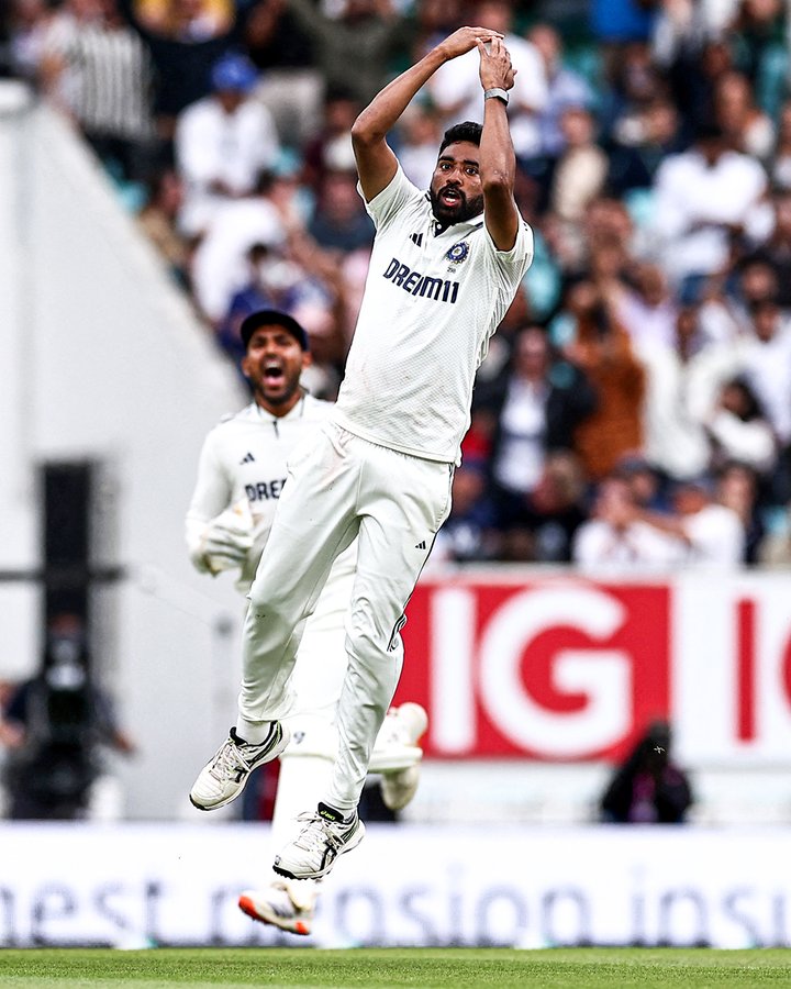 Miyan magic "PUNCTURED" England's batting. 
#ENGvIND #Siraj
