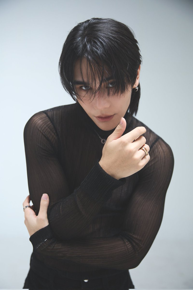 𝙝𝙤𝙪𝙧𝙡𝙮 𝙟𝙚𝙛𝙛 (@hovrlyjeff) on Twitter photo 