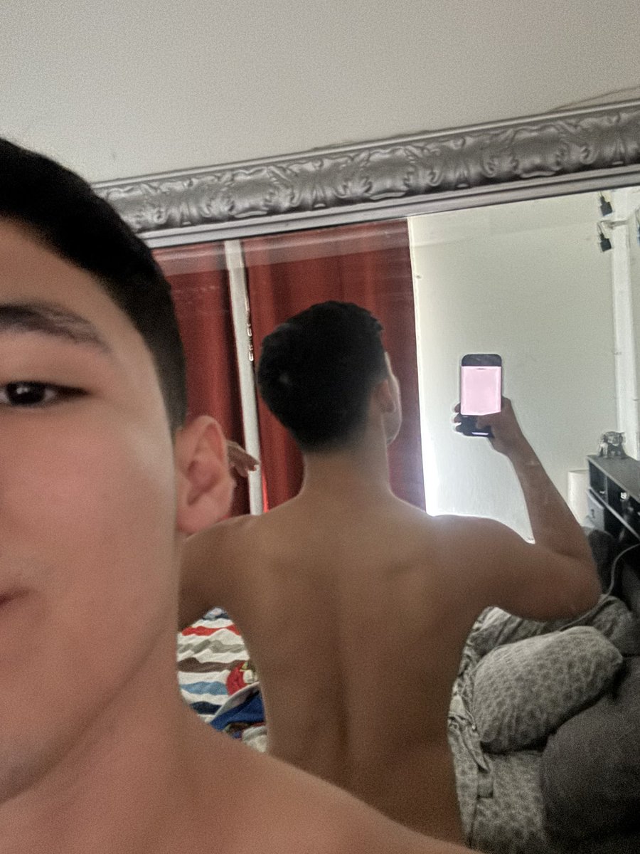 uzuchane's tweet image. Así o menos recortada? 😛