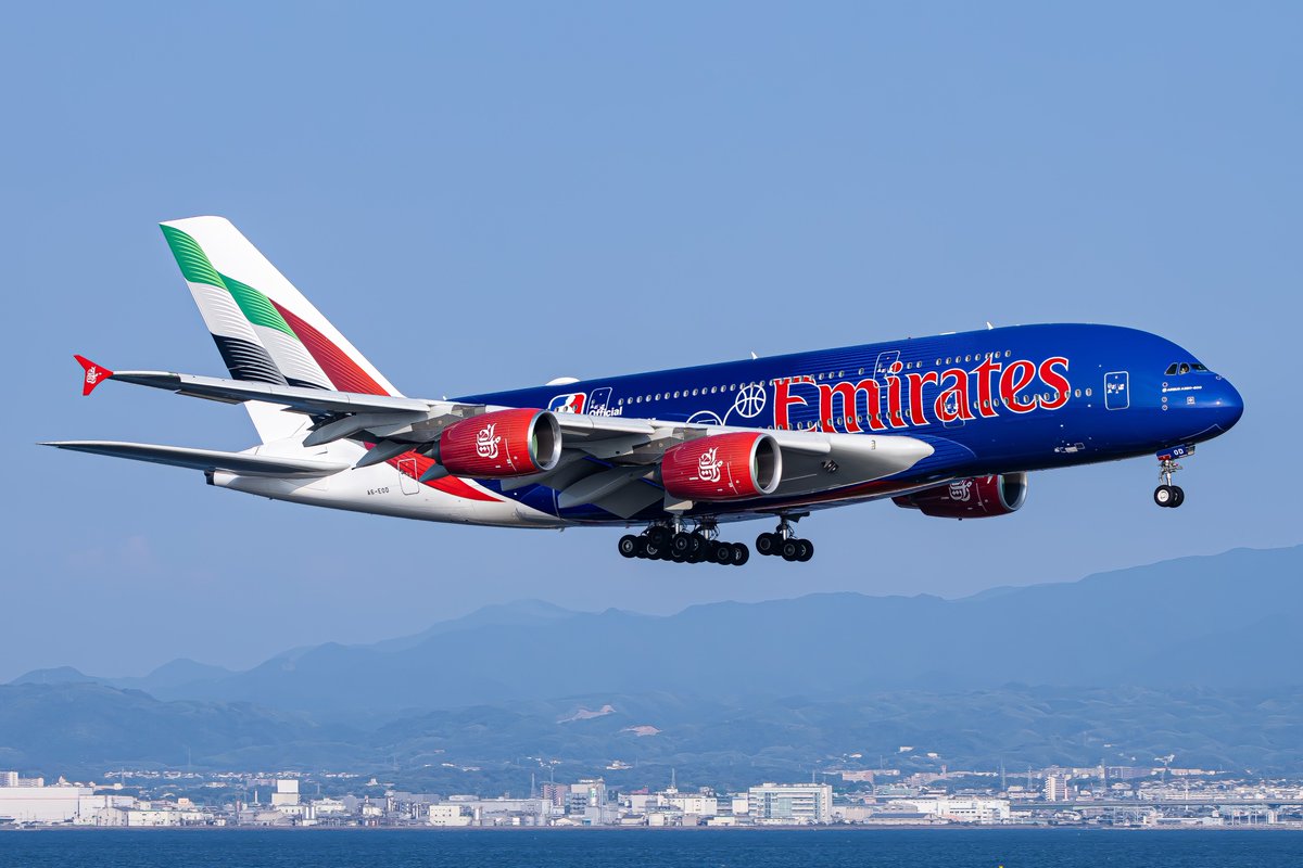 kup_0112's tweet image. Emirates
A380-861/A6-EOD
at Kansai Int'l Airport #RJBB
2025 8/4
ー　ー　ー
ようやく撮影できたNBAスペマ。
EKはオタク心をくすぐるスペマを沢山出してくれるのでありがたいです。