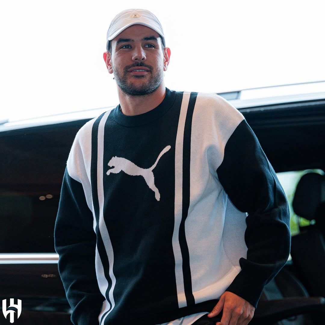 Theo Hernandez (@theohernandez) on Twitter photo First days with the team. New adventure begins. 🔋 Excited for what’s coming.
Let’s go <a href="/Alhilal_EN/">AlHilal Saudi Club</a>. 💙 First days with the team. New adventure begins. 🔋 Excited for what’s coming.
Let’s go <a href="/Alhilal_EN/">AlHilal Saudi Club</a>. 💙