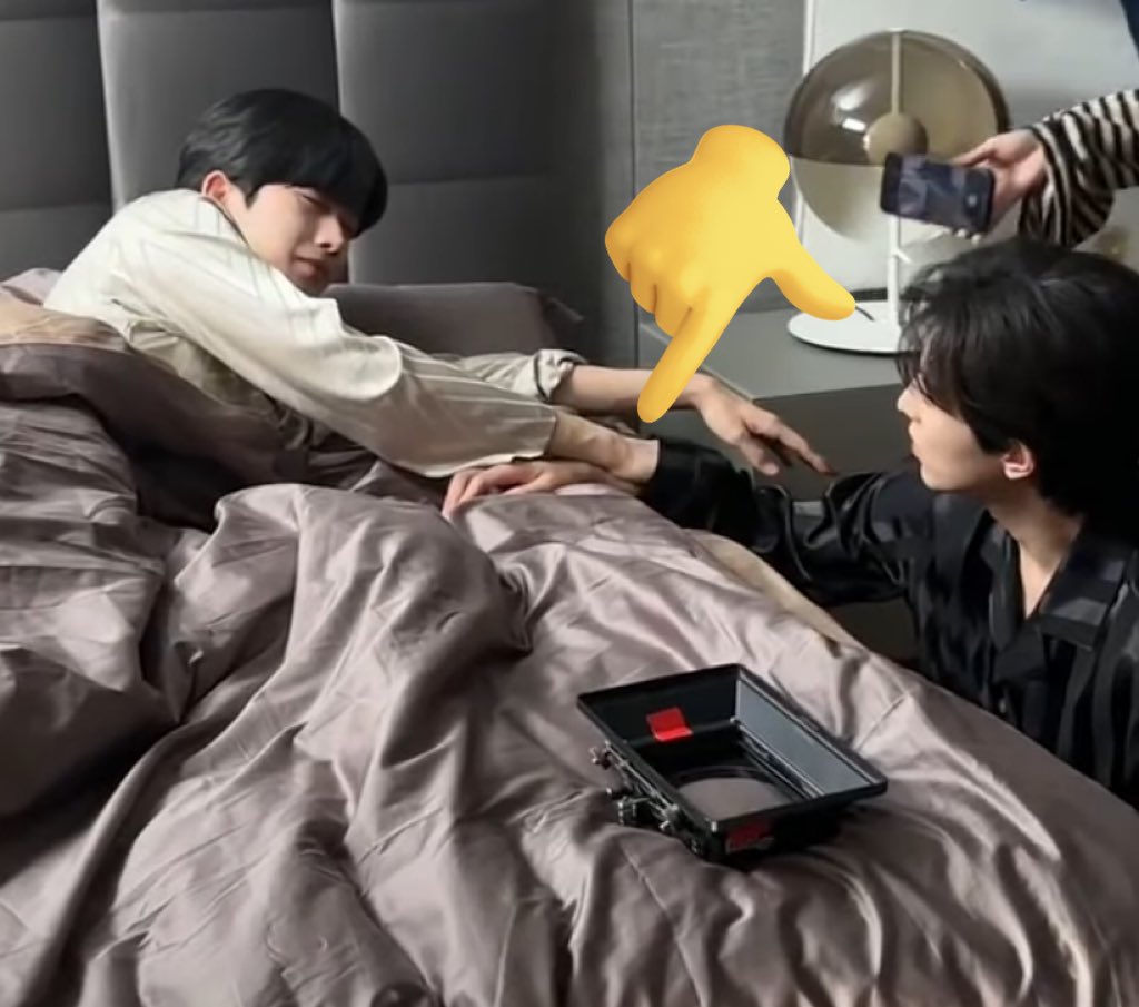 AprilMint's tweet image. 아니 킹받아요 🫩🫩🫩🫩 #HuaSheng #XingJie