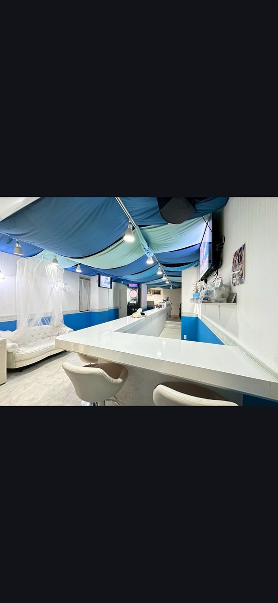 新しくオープンする4店舗目シュエットは新宿西口の路面店になります。
11月頃オープン予定です。
ここから内装入れてきます。
maps.app.goo.gl/s24xUsxZ7A5R79…