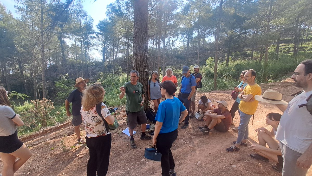 Pere Alzina (@beyondbcn) on Twitter photo Geologia,vegetació actual i primigènia, rastres i cants d'ocells, usos del bosc i intepretació del paisatge...un tastet global per l'entorn agrícola de <a href="/ajmontblanc/">Ajuntament Montblanc</a> i la <a href="/ConsellConca/">Consell Comarcal de la Conca</a> i del basament forestal dels primers cingles de les Muntanyes de Prades...<a href="/inhcat/">Nova Història</a> <a href="/NovaConca/">Nova Conca</a> Geologia,vegetació actual i primigènia, rastres i cants d'ocells, usos del bosc i intepretació del paisatge...un tastet global per l'entorn agrícola de <a href="/ajmontblanc/">Ajuntament Montblanc</a> i la <a href="/ConsellConca/">Consell Comarcal de la Conca</a> i del basament forestal dels primers cingles de les Muntanyes de Prades...<a href="/inhcat/">Nova Història</a> <a href="/NovaConca/">Nova Conca</a>