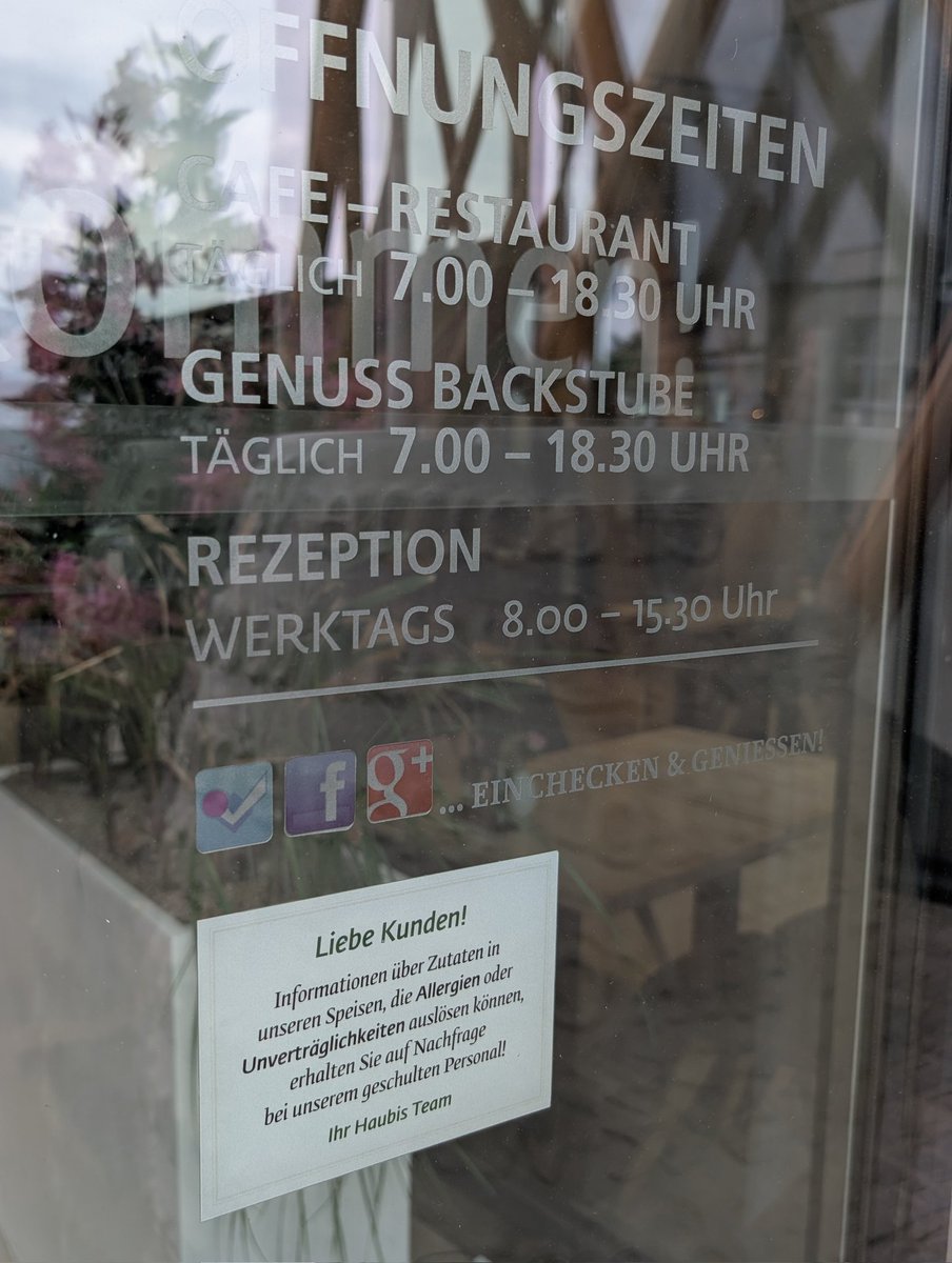 Love seeing shops in Austria that still have Google+ and Foursquare logos prominently placed. It har