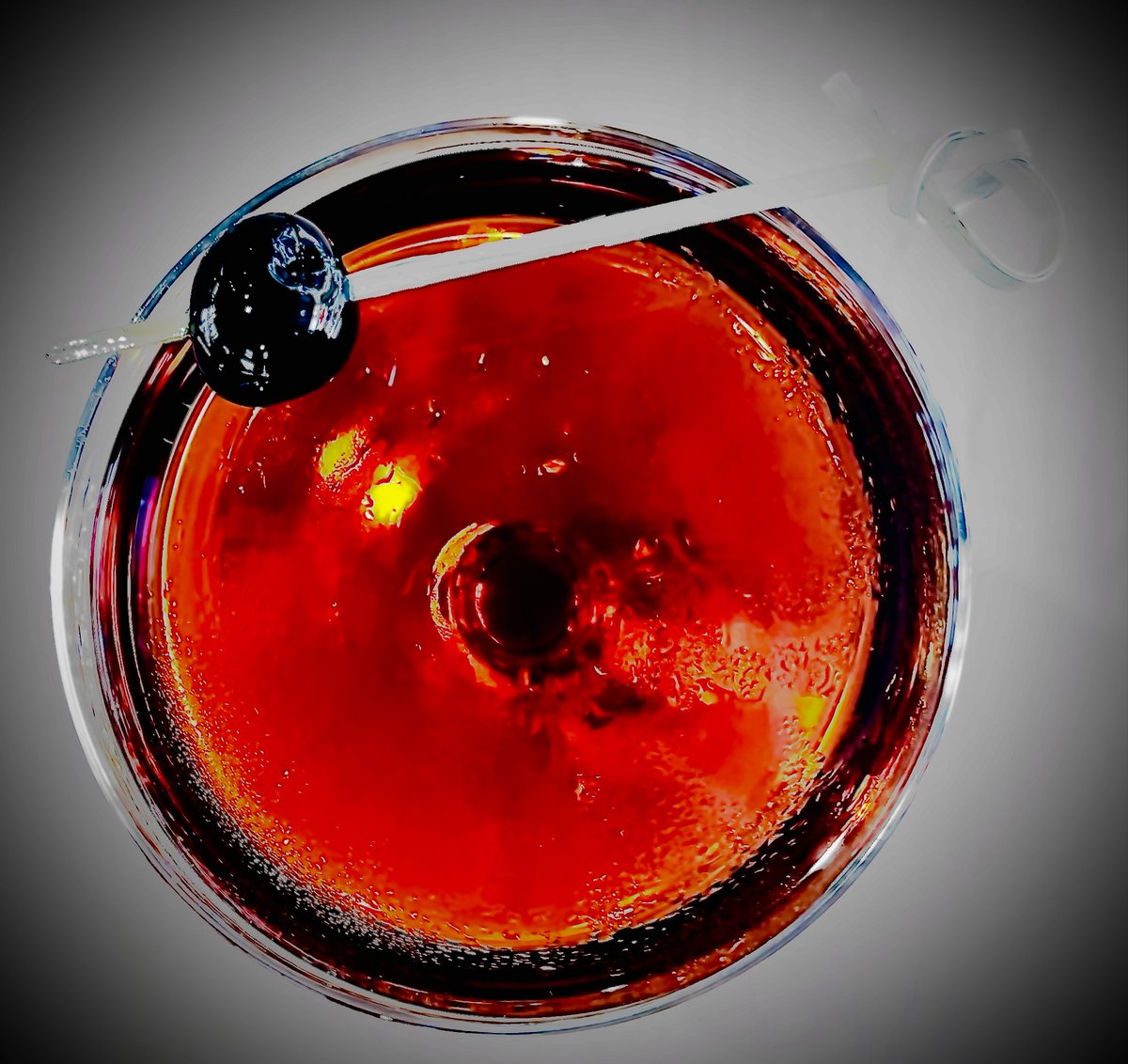 What’s your preferred garnish for an Old Fashioned? Orange Peel or Cherry? And if cherry, do you have a favorite kind? 

#oldfashionedcocktail #whiskey #10thMountainWhiskeyAndSpiritCompany