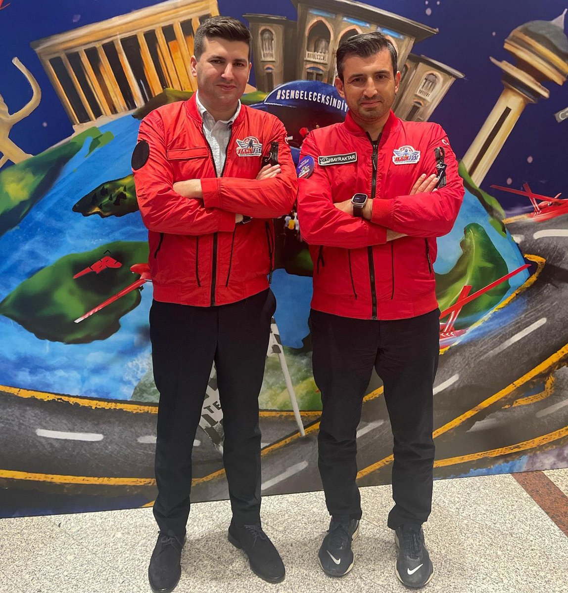 Yıllardır “ODTÜ bizim, İTÜ bizim, üniversiteler bizimdir” diye eşek gibi anırıyorsunuz.

İcraata gelince, Vatan için yaptığınız hiçbir şey görmedik.

O sürekli yalan ve iftiralarla karalamaya çalıştığınız Ülkü Ocakları; İHA, Robotik, UZEM, Odak23 gibi onlarca proje geliştirip