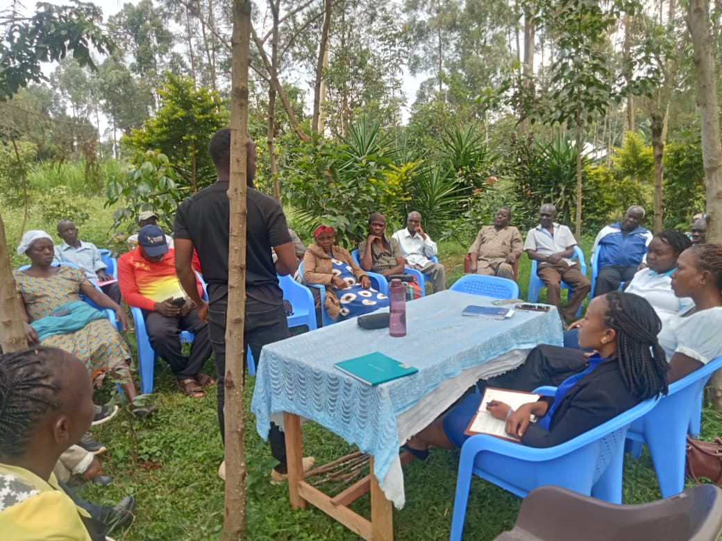 EstherNyonje's tweet image. Joined Lyaduywa/Izava Farmer&apos;s SACCO in sensitizing common interest &amp;amp; vulnerable &amp;amp; marginalized groups on maximizing benefits from NAVCDP matching grants

Open to sector partnerships to boost such initiatives
#NAVCDP
#SACCOS