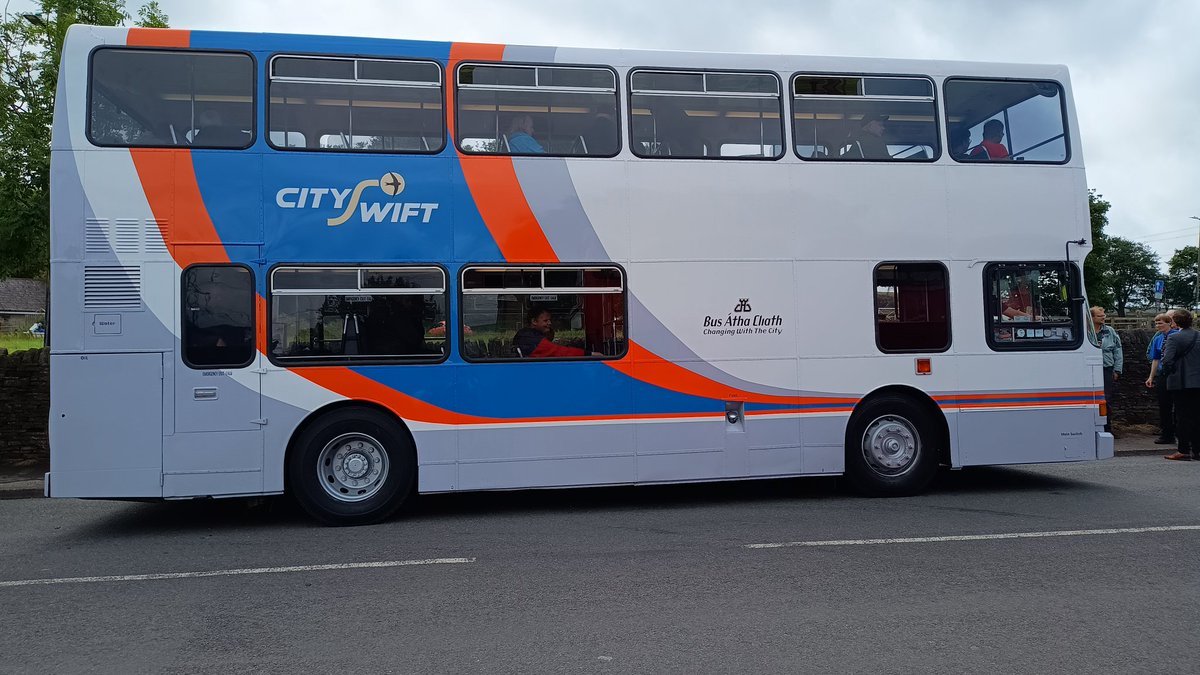 Mike76359511's tweet image. some pics from yesterday's pennine bus day Halifax.
These were taken at Barkisland
@First69217  @2717presgroup