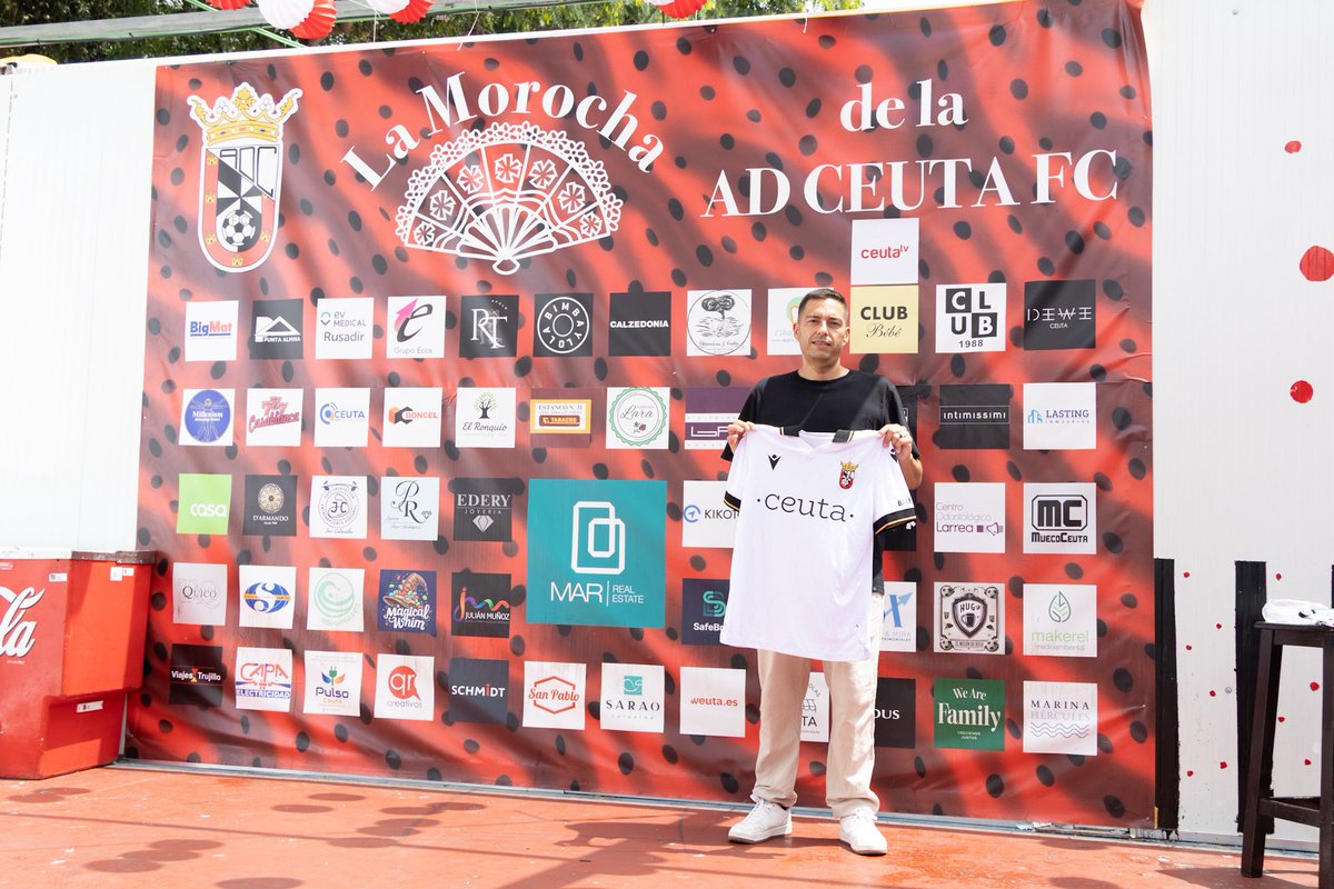 📸 Hoy hemos celebrado la presentación oficial de nuestro entrenador Anto Fernández de cara a la temporada 2025/2026.

⚽️ Comienza una nueva etapa con un proyecto ambicioso, ilusión renovada y el compromiso de seguir creciendo juntos.