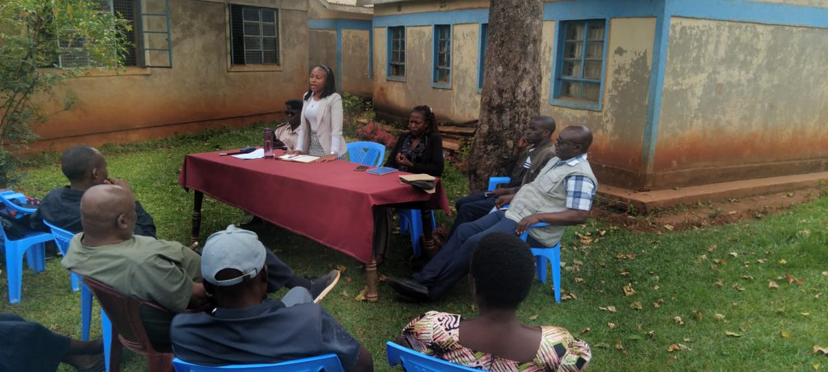 EstherNyonje's tweet image. Joined Lyaduywa/Izava Farmer&apos;s SACCO in sensitizing common interest &amp;amp; vulnerable &amp;amp; marginalized groups on maximizing benefits from NAVCDP matching grants

Open to sector partnerships to boost such initiatives
#NAVCDP
#SACCOS