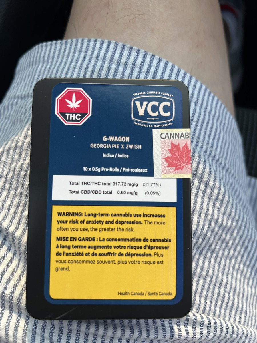 donfazool's tweet photo. I never buy pre-rolls. I trust what @KypRowe  and @VicCannabisCo are doing so I grabbed a pack. Rolled to perfection, even burn. Tons of flavor, you can smell the dank through the tin. Most important, I got baked. https://t.co/tGd6utJxy7