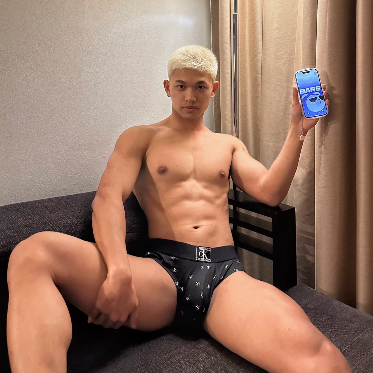 octobersunymoon's tweet photo. Guys on shelf 😉 Read'em ..
@BareLiveThai  

#barelive #bareliveofficail https://t.co/2JZb4gkMuw
