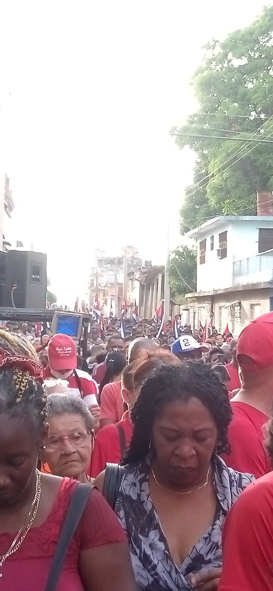El pueblo de mi #Guantánamo como todo los años rinde el merecido tributo y honra a sus Mártires este 4 de agosto.

¡Gloria eterna a nuestros Héroes y Mártires!

#CubaHonra #CubaViveEnSuHistoria #MiMoncadaGuantanamero