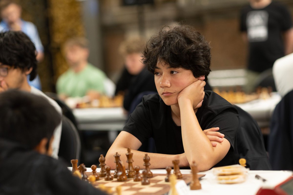 ecfchess's tweet photo. 📝 Round Report Now Live!

The latest round report is up on the British Championships website, just as we get set for the next round—starting in just over an hour.

https://t.co/X38NCThvtE

#BritishChess2025 #Round4 #BritishChampionships #ChessLive #JuniorsRising #VeteransStart https://t.co/qurZjOW4ey