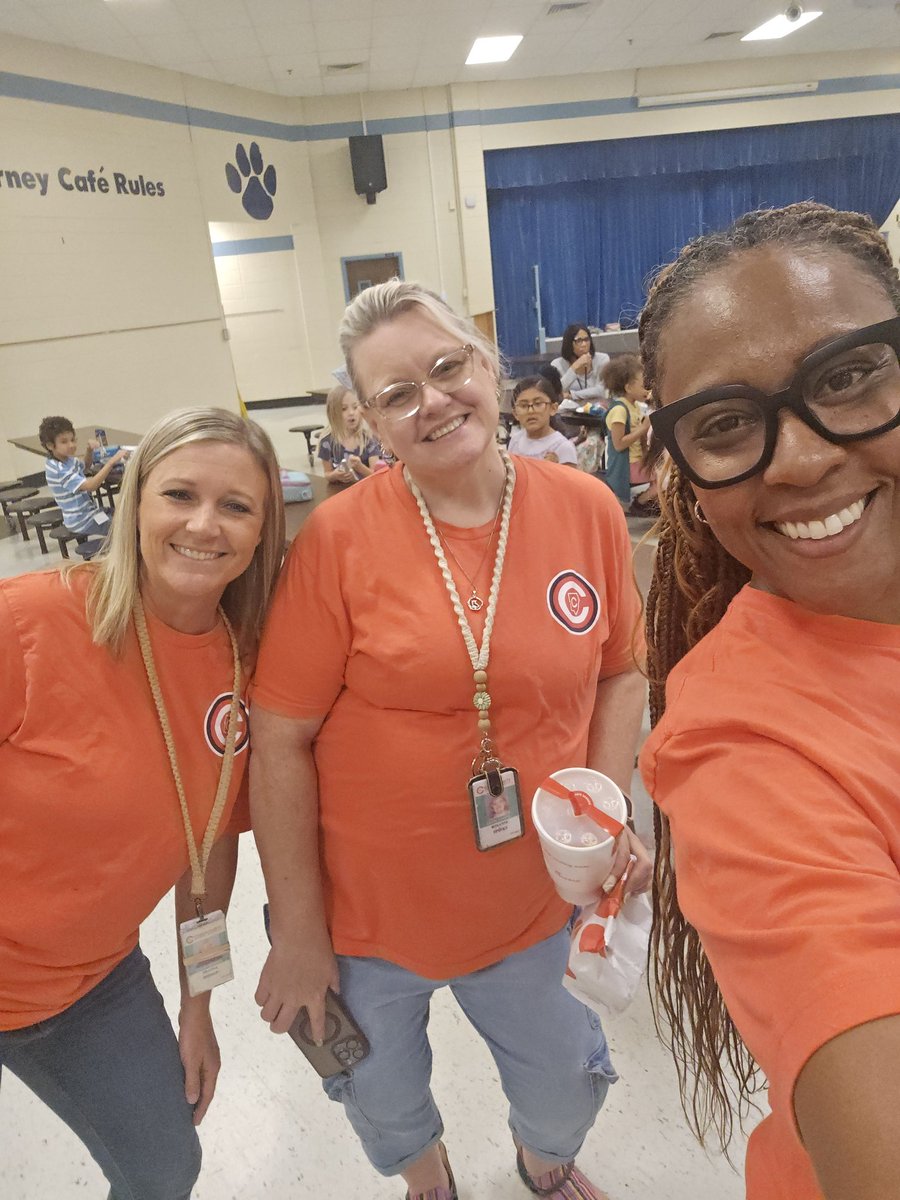 Dr. Daphney Mills tweet media