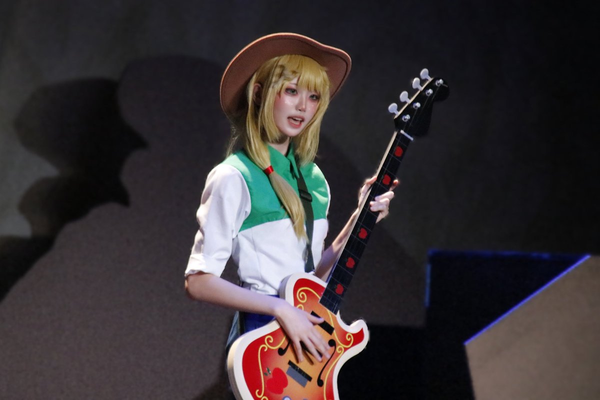 Every single style has something
Different it can say.
ㅤ
There's nothing wrong with being unique.
ㅤ
And special in your own way.

youtu.be/xYEweBbEdtE?si…