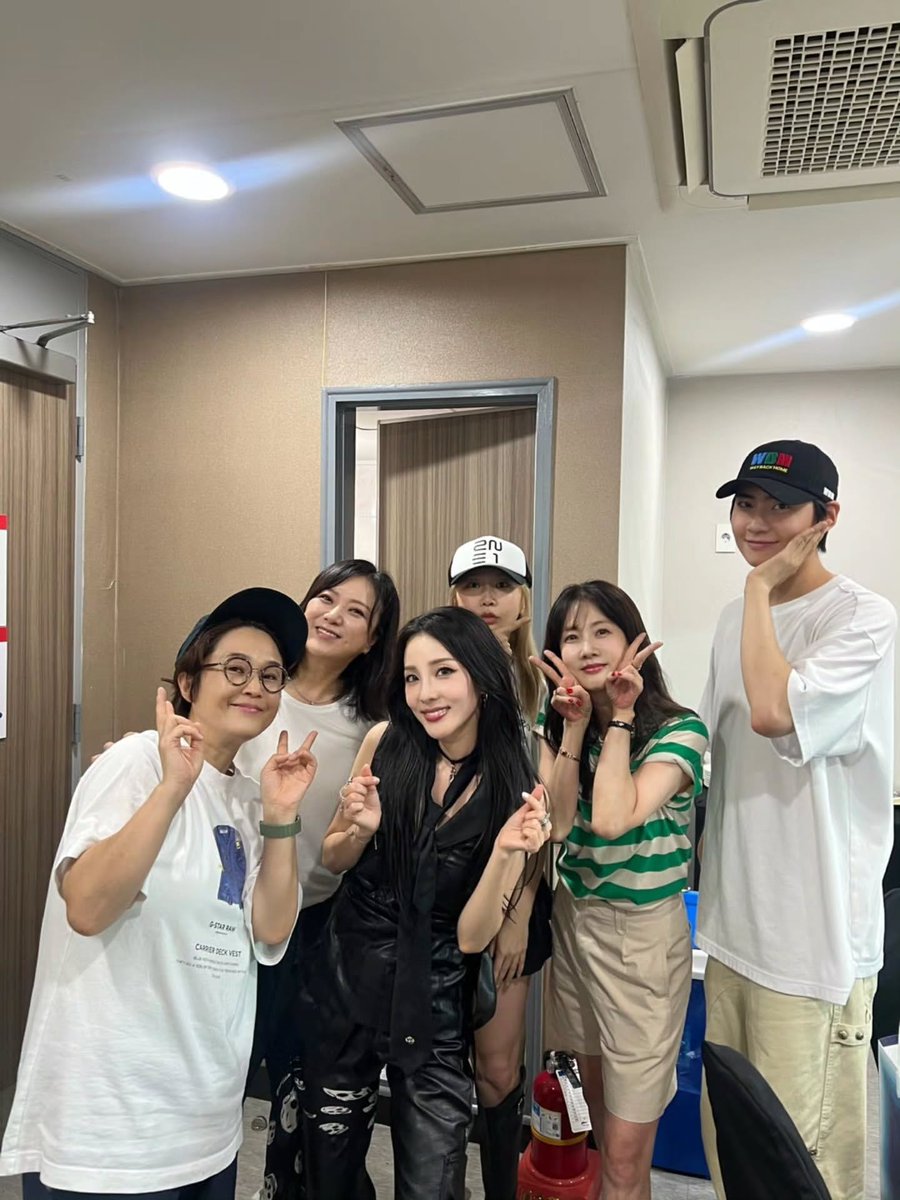 sunviewer☀️썬쀼쀼 tweet media