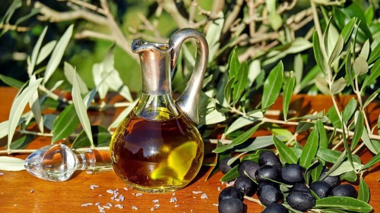 Kosovo_Update's tweet photo. 🇦🇱 Albania to launch a national olive oil brand with World Bank support https://t.co/ZSIrcWXzP6