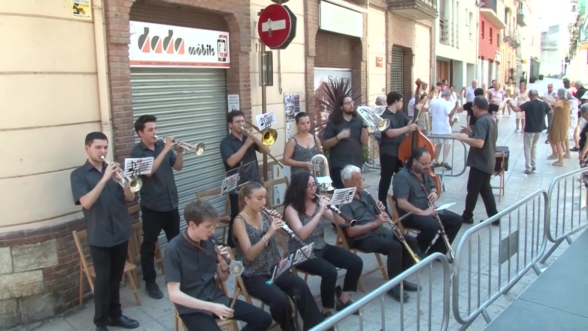 Tot a punt per la històrica Festa del Barri de Sant Martirià de Banyoles dlvr.it/TMHhwT